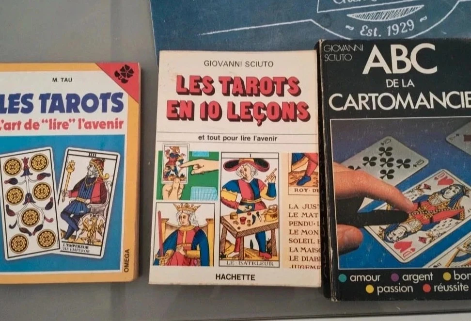 Lot de 3 livres cartomancie , Tarot